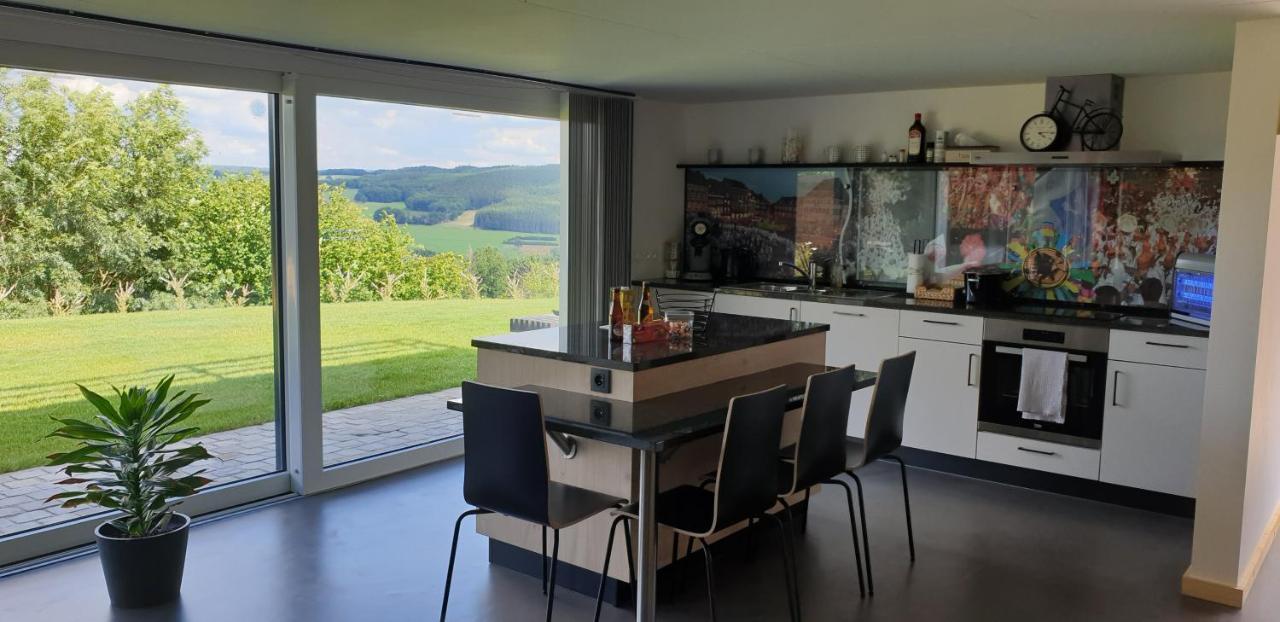 Le Repaire Du Nez Rouge Apartment Stavelot Exterior photo